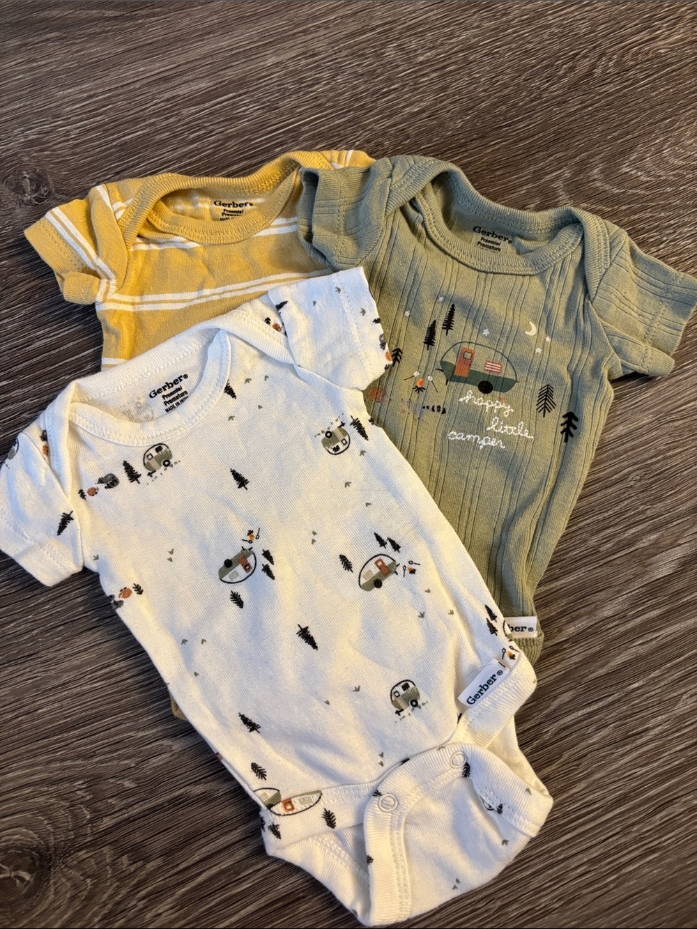 Gerber Premie Three-Pack Bodysuits — White, Yellow, Olive Green